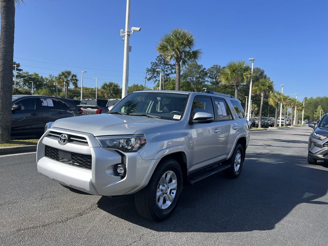 2023 Toyota 4Runner SR5 Premium photo 4