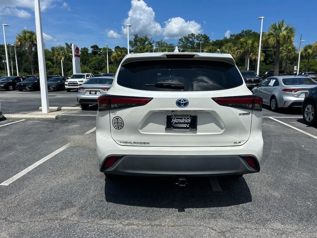 Certified 2020 Toyota Highlander Hybrid XLE SUV