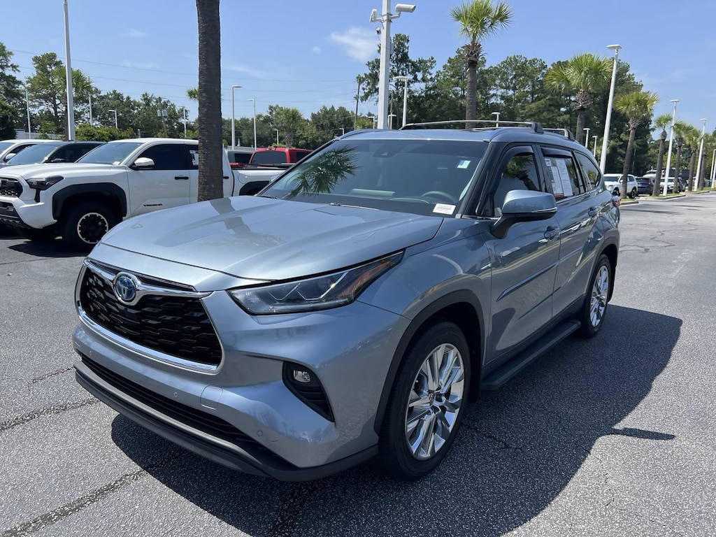 Used 2023 Toyota Highlander Hybrid Limited SUV