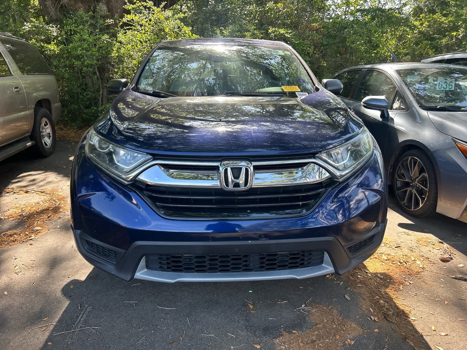 2017 Honda CR-V LX photo 2