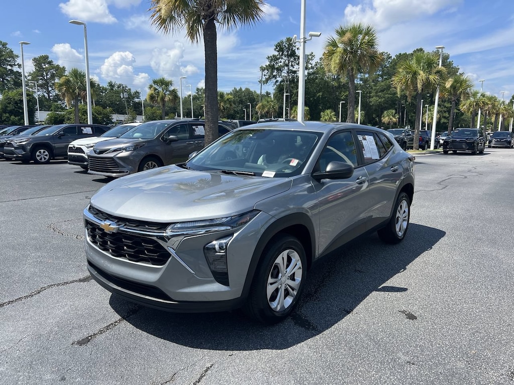 Used 2025 Chevrolet Trax LS SUV