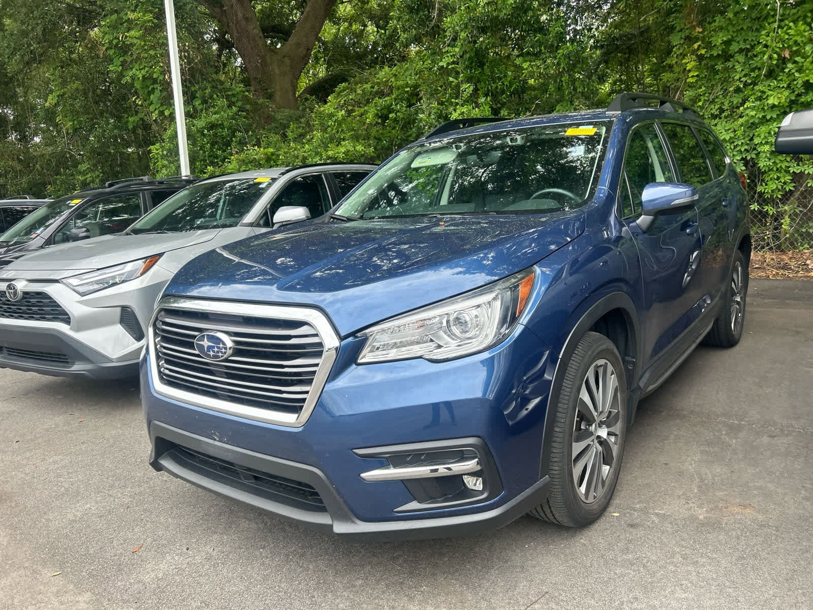 2022 Subaru Ascent Limited photo 6