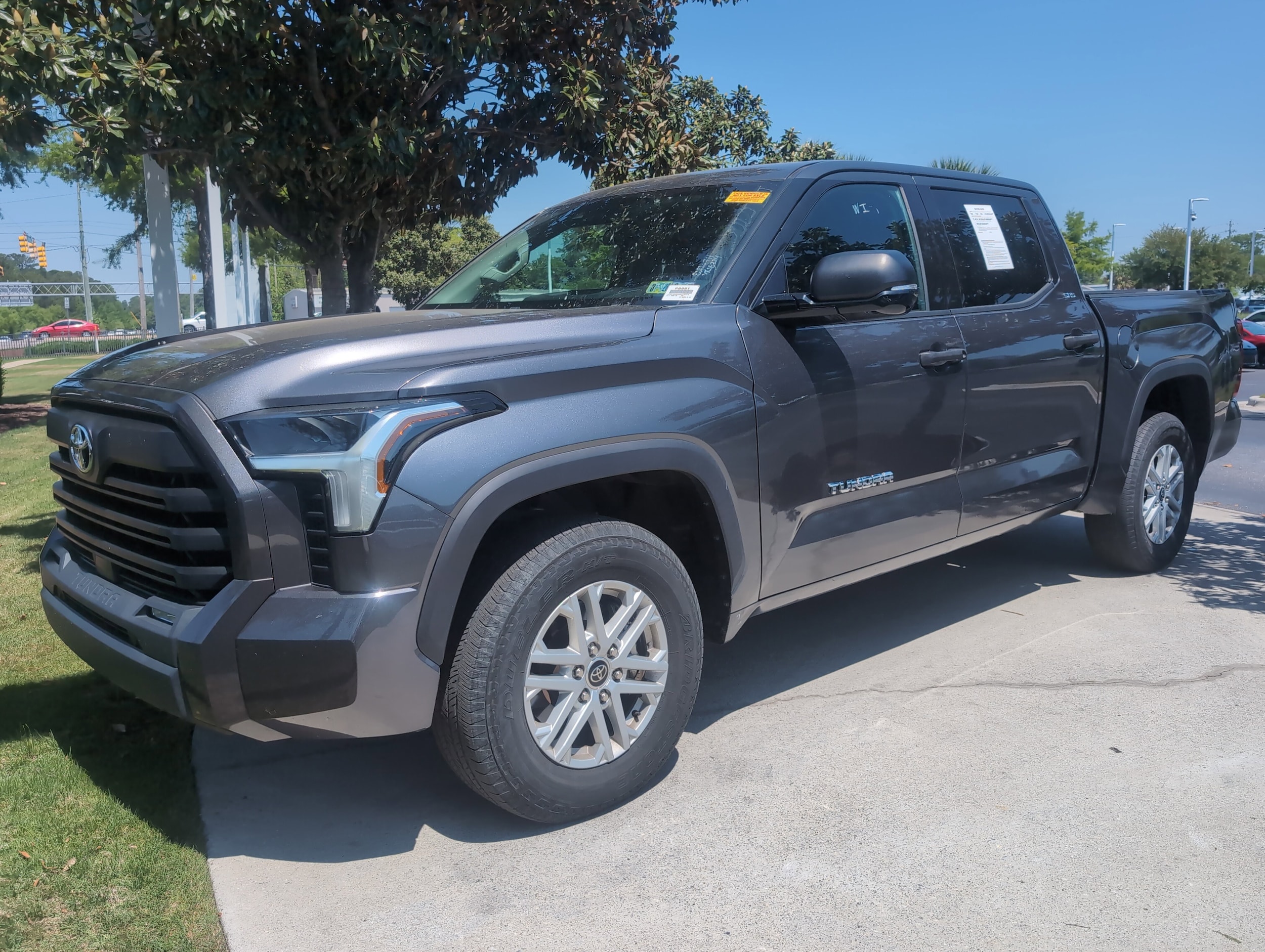 2022 Toyota Tundra 2WD SR5 photo 4