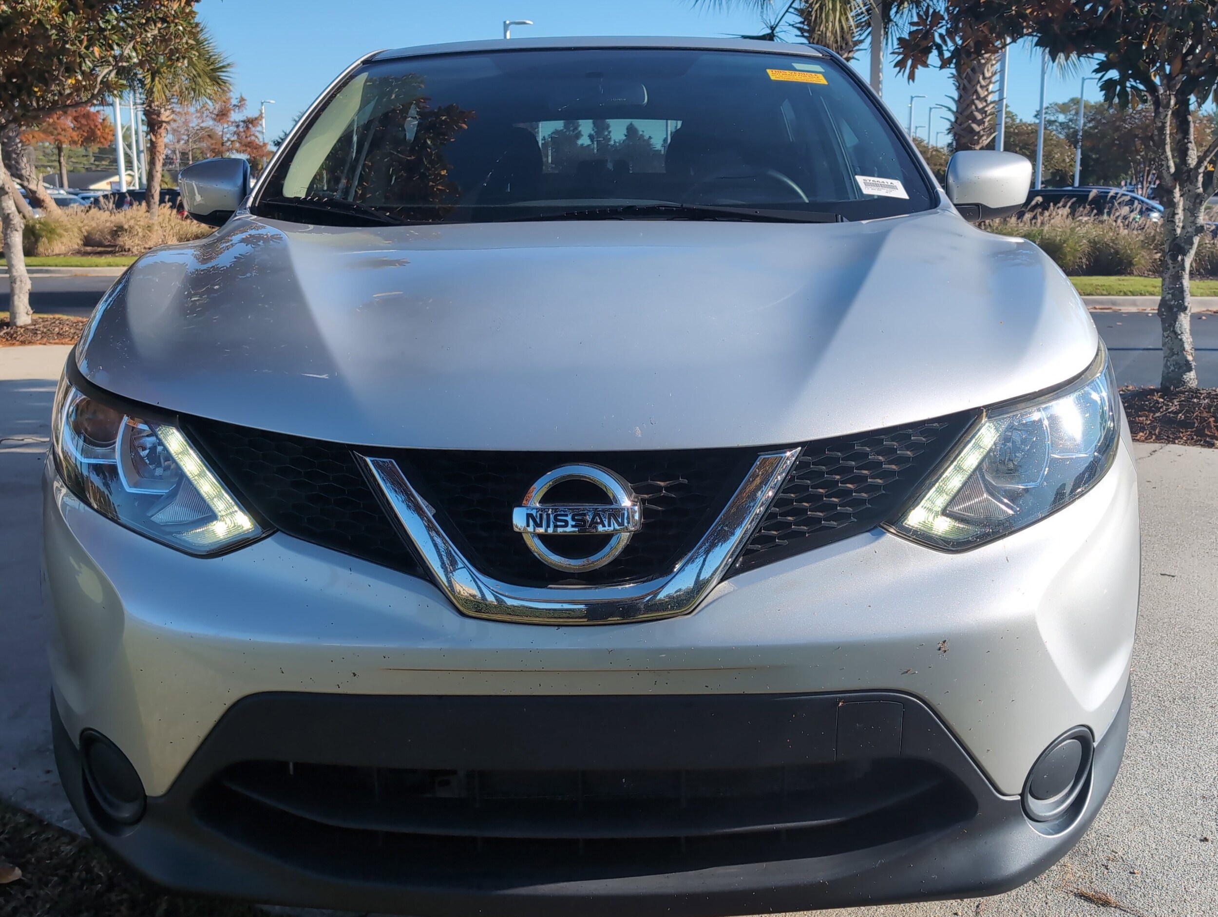 2017 Nissan Rogue Sport S photo 3