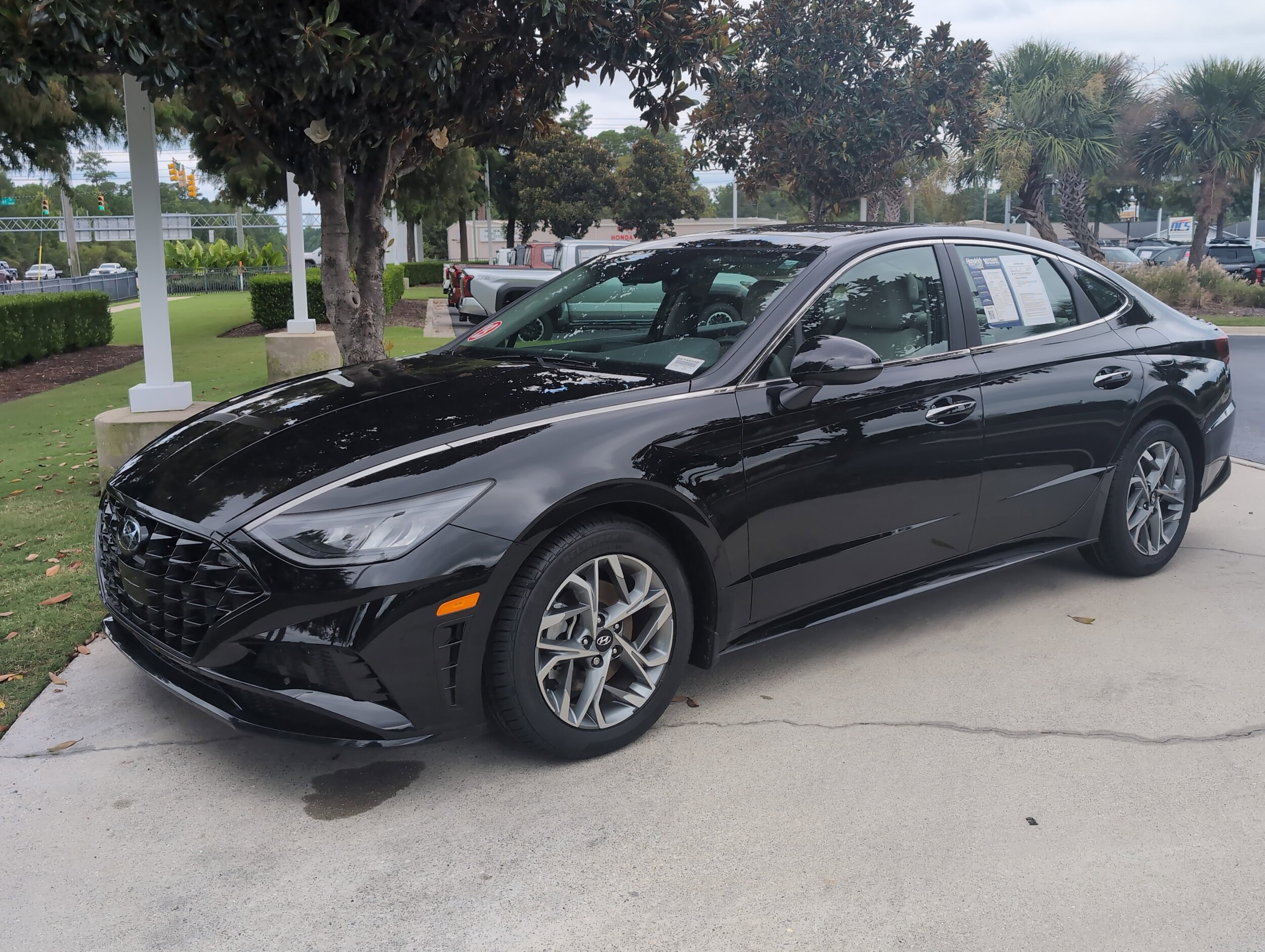 2023 Hyundai Sonata SEL photo 3