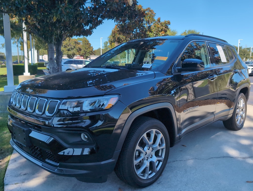 Used 2022 Jeep Compass Latitude Lux SUV