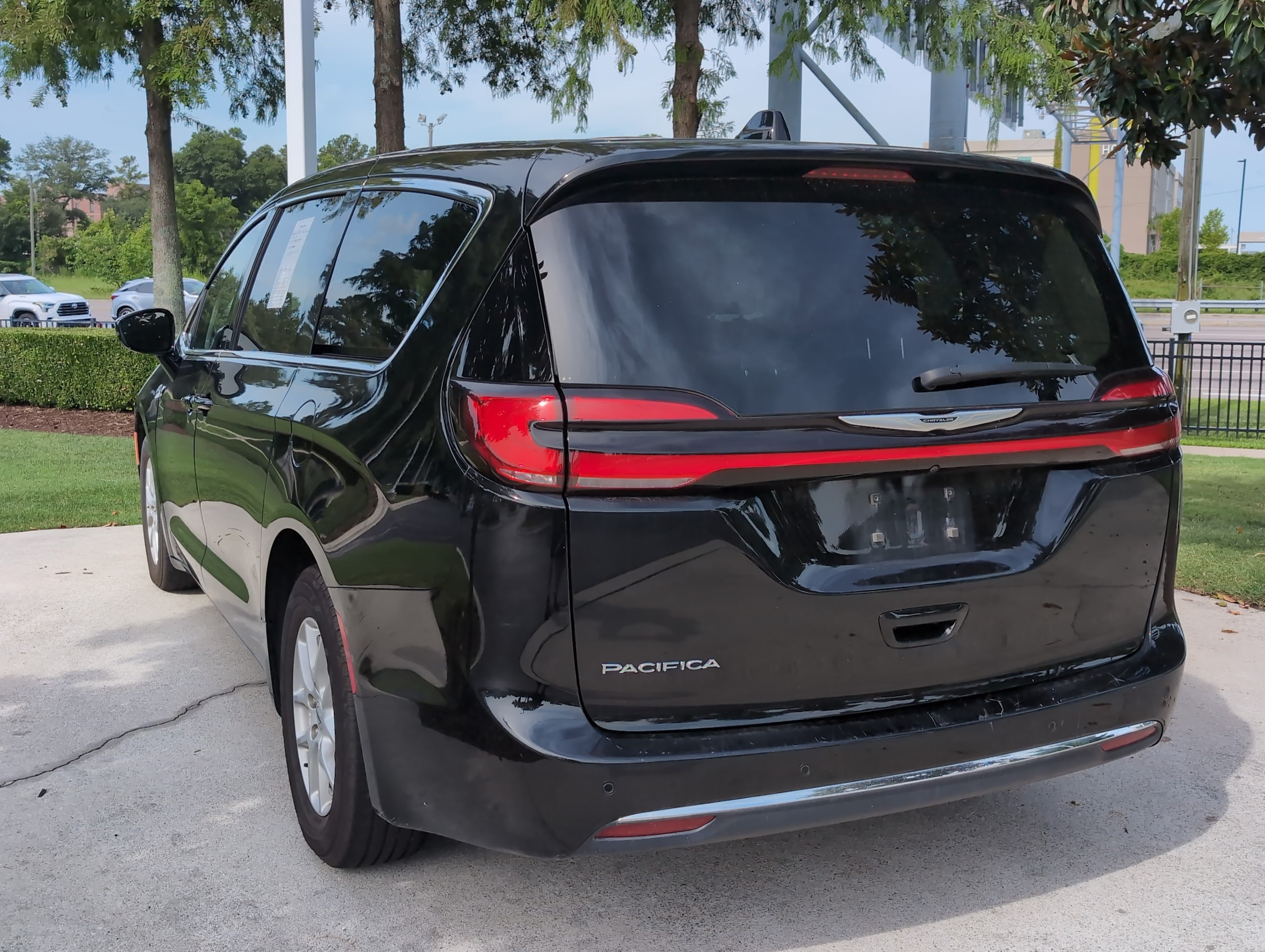 Chrysler Pacifica Touring L