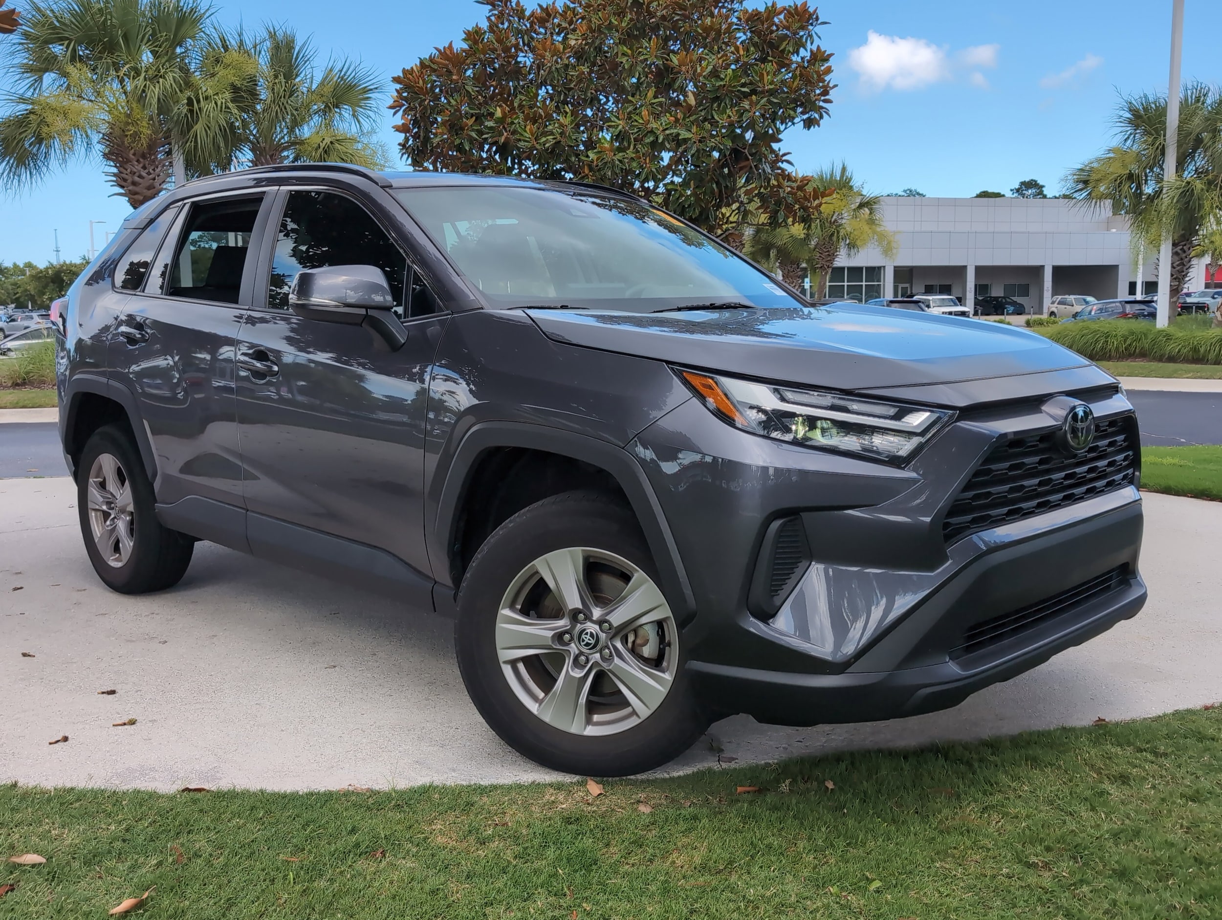 Certified 2022 Toyota RAV4 XLE with VIN 2T3W1RFV7NW214484 for sale in Northfield, Minnesota
