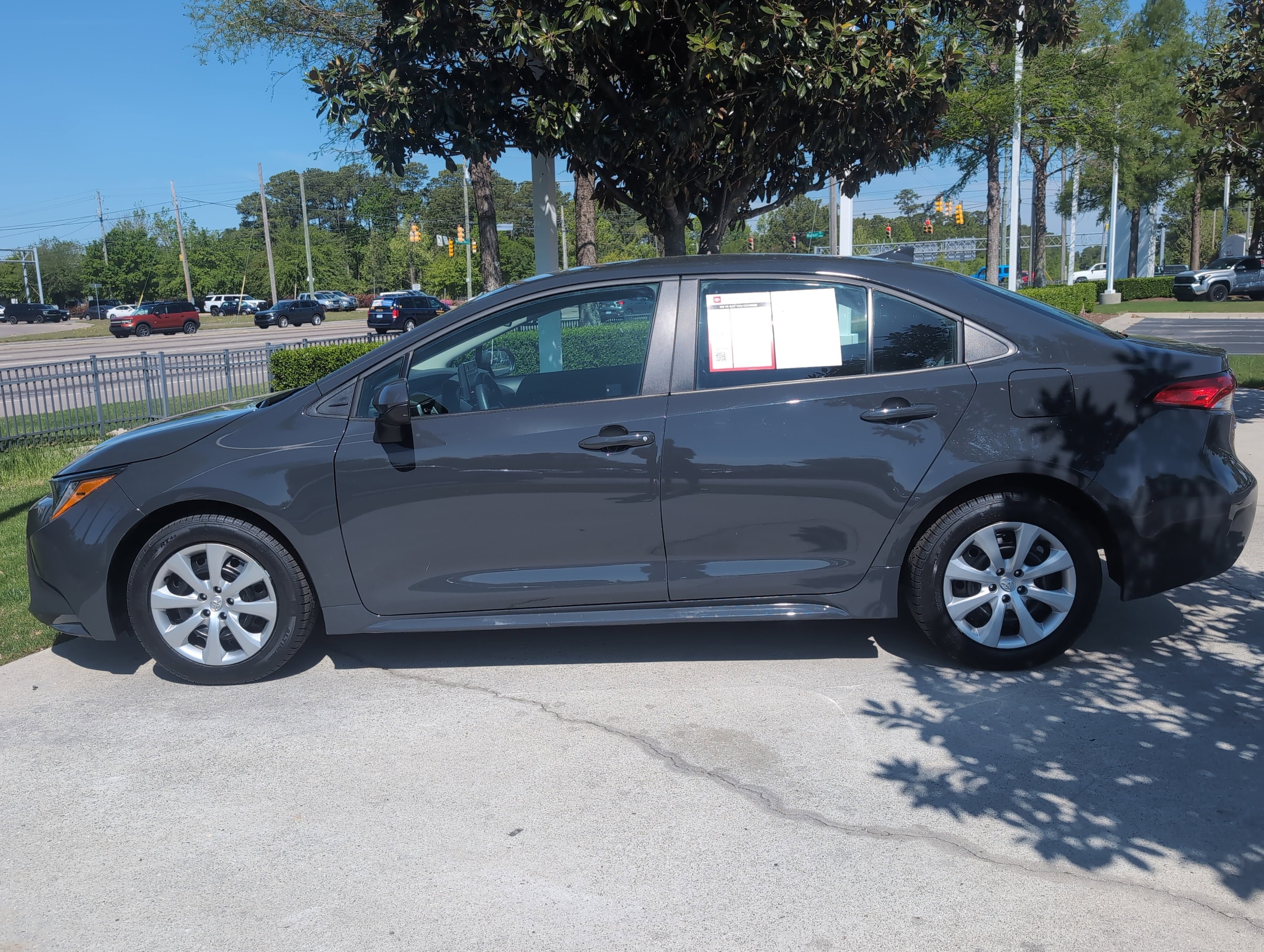 2024 Toyota Corolla LE photo 6