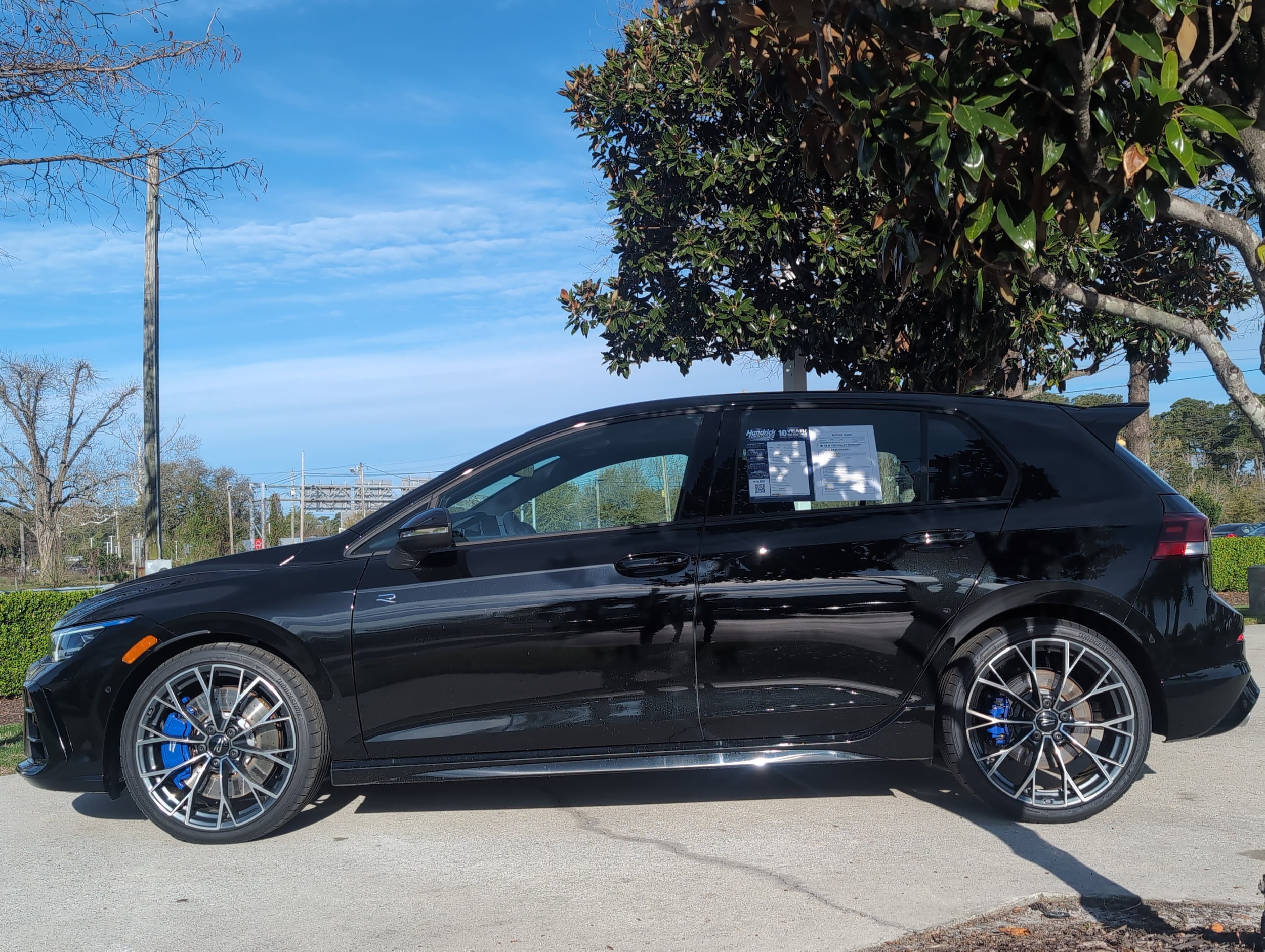 2026 Volkswagen Golf R photo 6