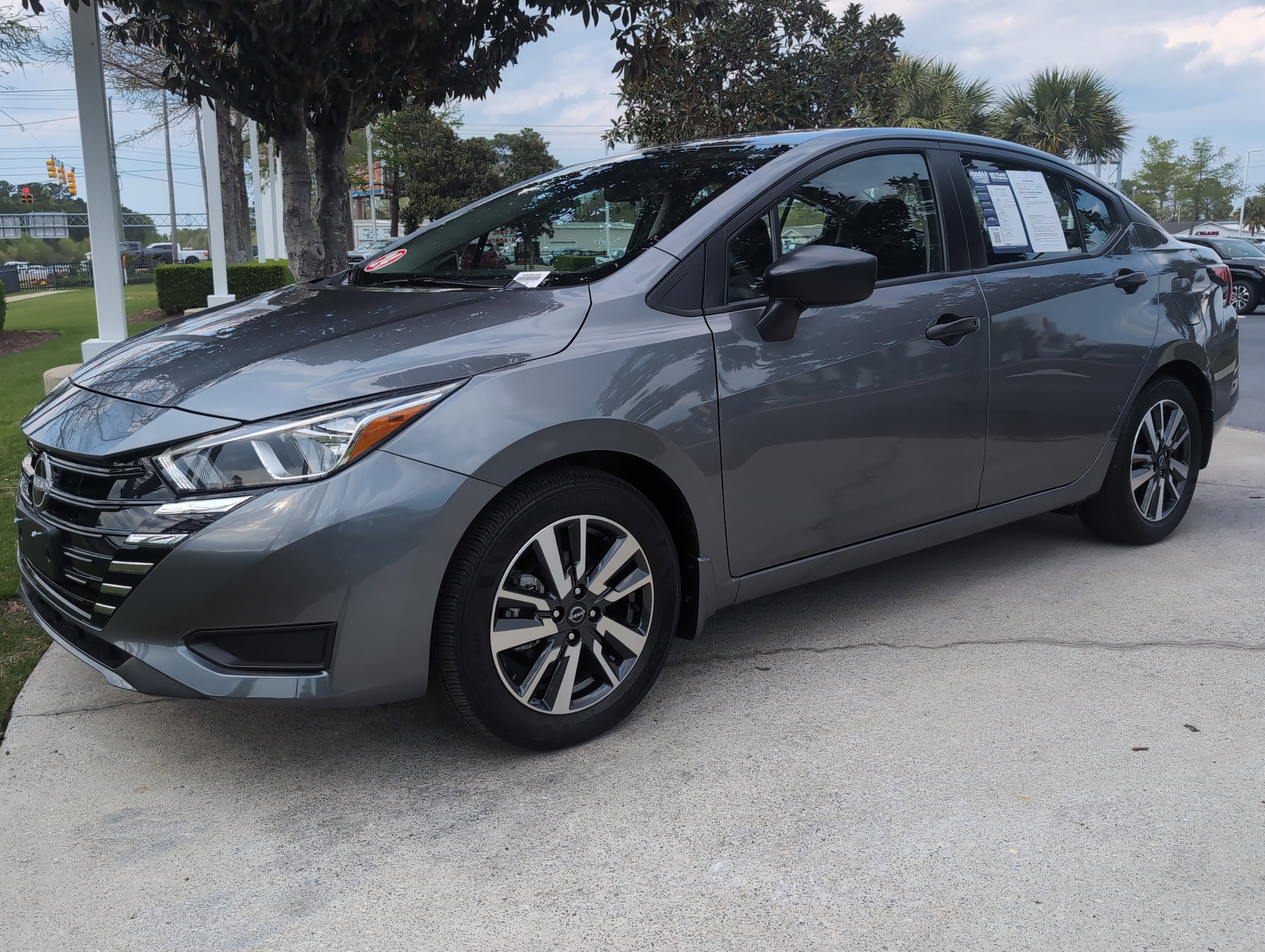 2024 Nissan Versa S photo 4