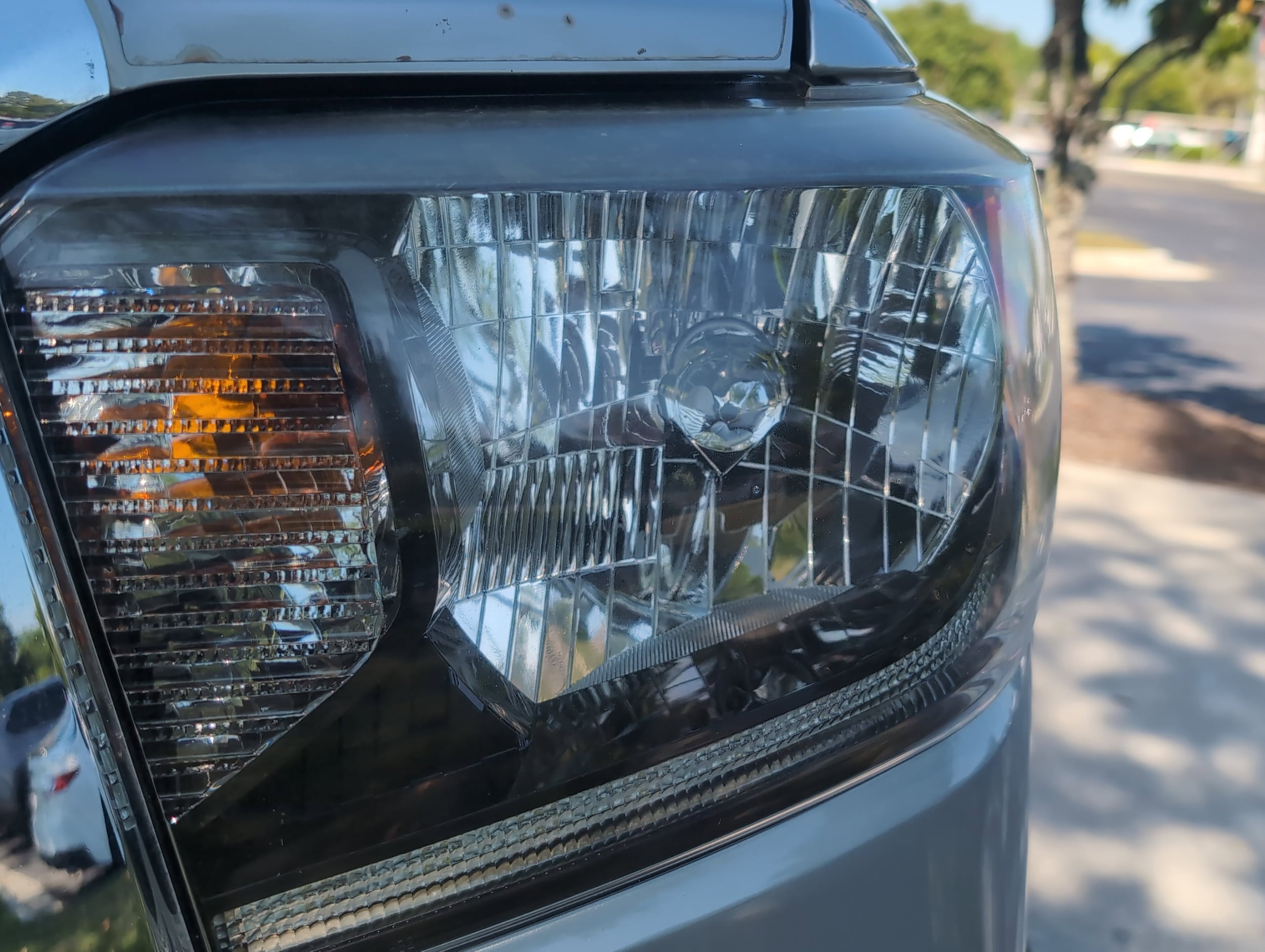 2019 Toyota Tundra 2WD SR5 photo 4