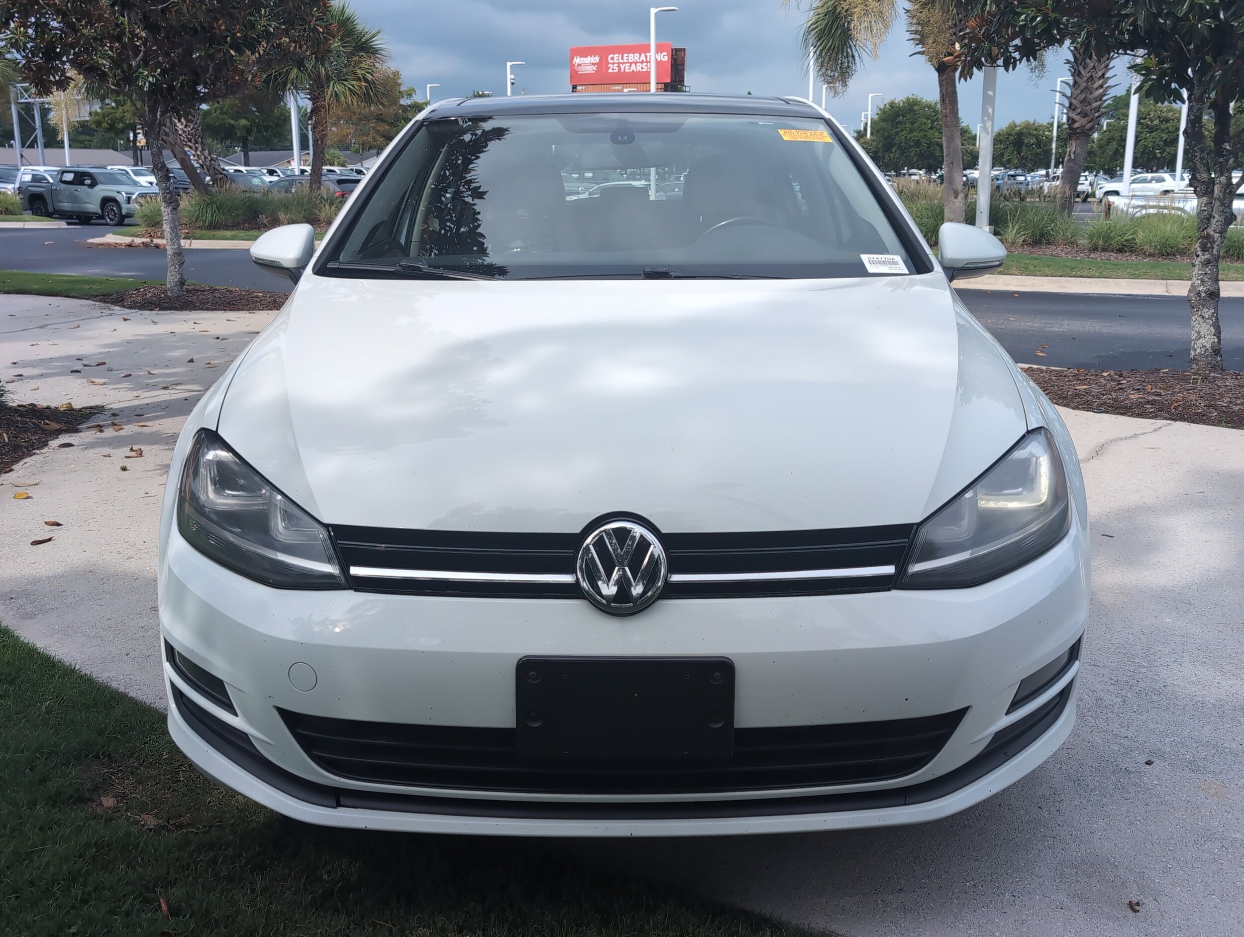 2015 Volkswagen Golf TSI SE photo 3