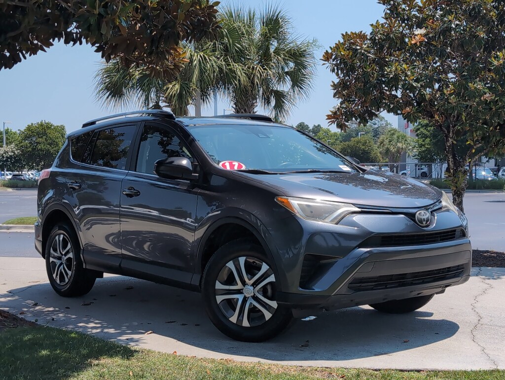 Used 2017 Toyota RAV4 LE SUV