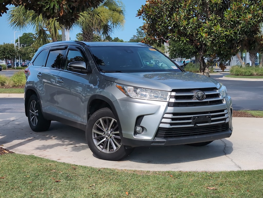 Used 2019 Toyota Highlander XLE SUV