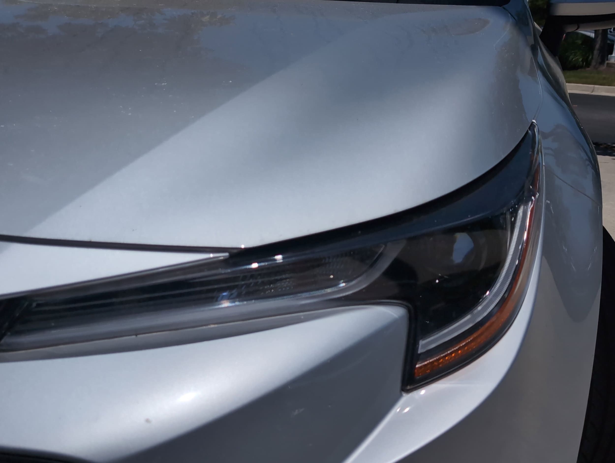 2021 Toyota Corolla LE photo 6