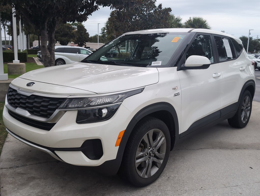 Used 2021 Kia Seltos LX SUV