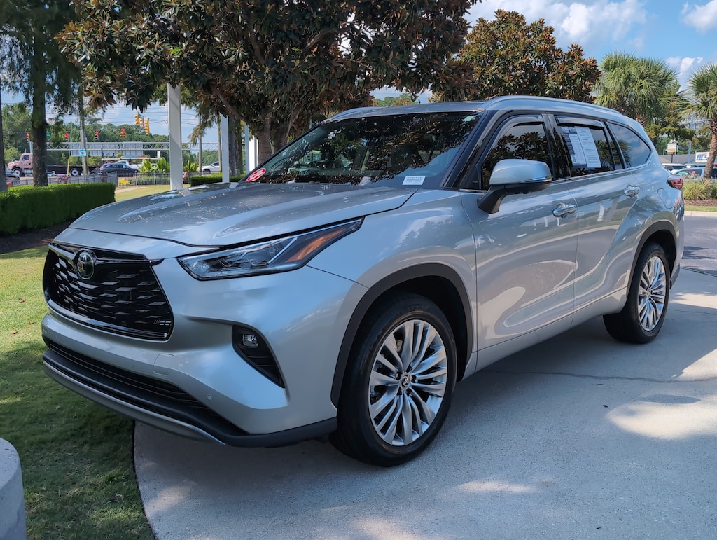 Used 2023 Toyota Highlander Platinum SUV