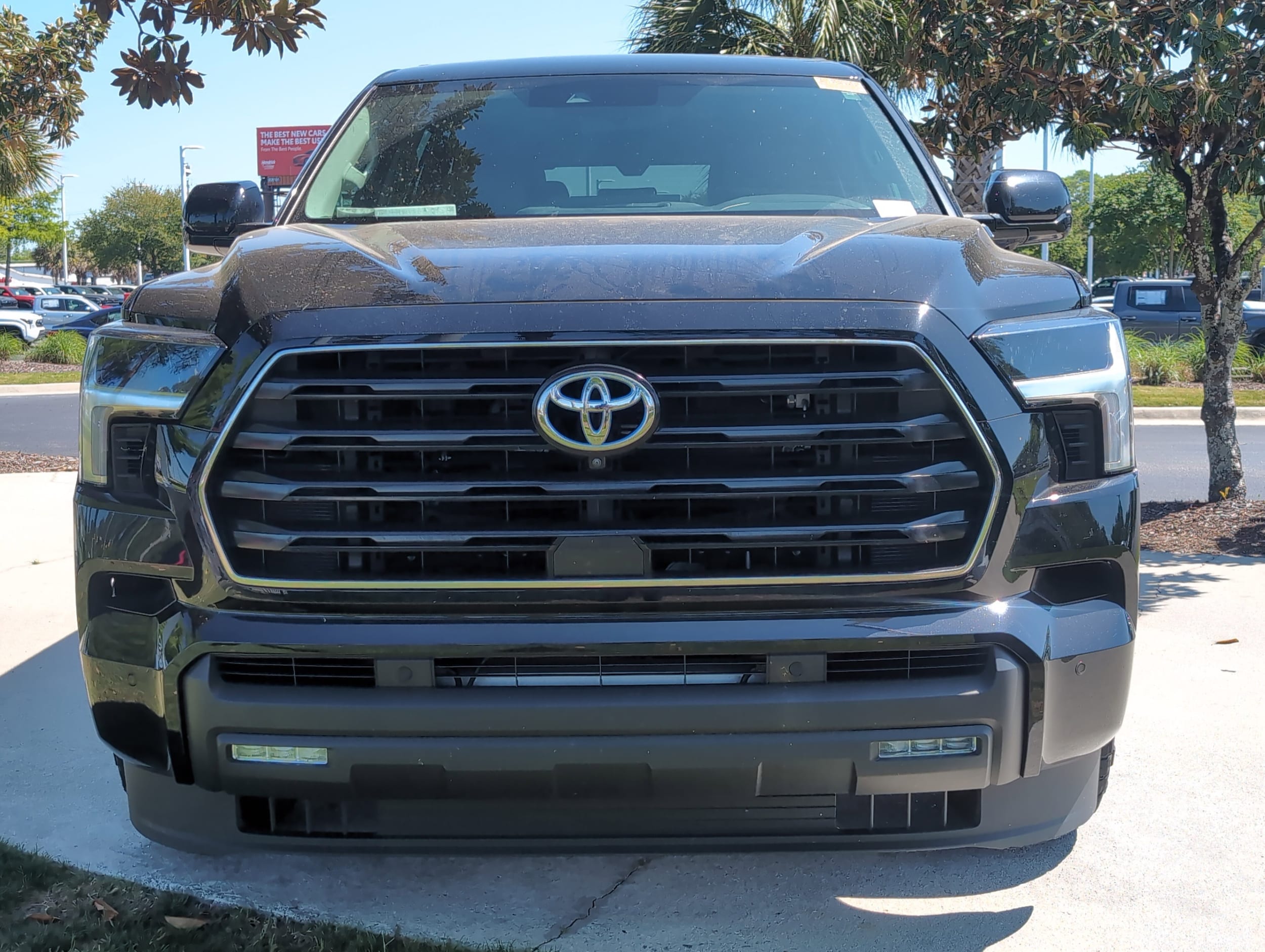 2024 Toyota Sequoia SR5 photo 3