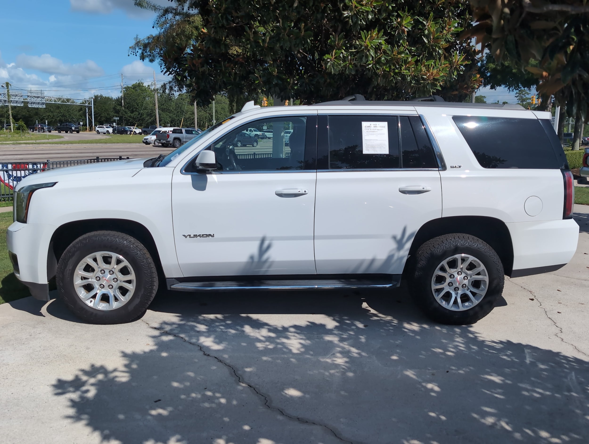GMC Yukon SLT