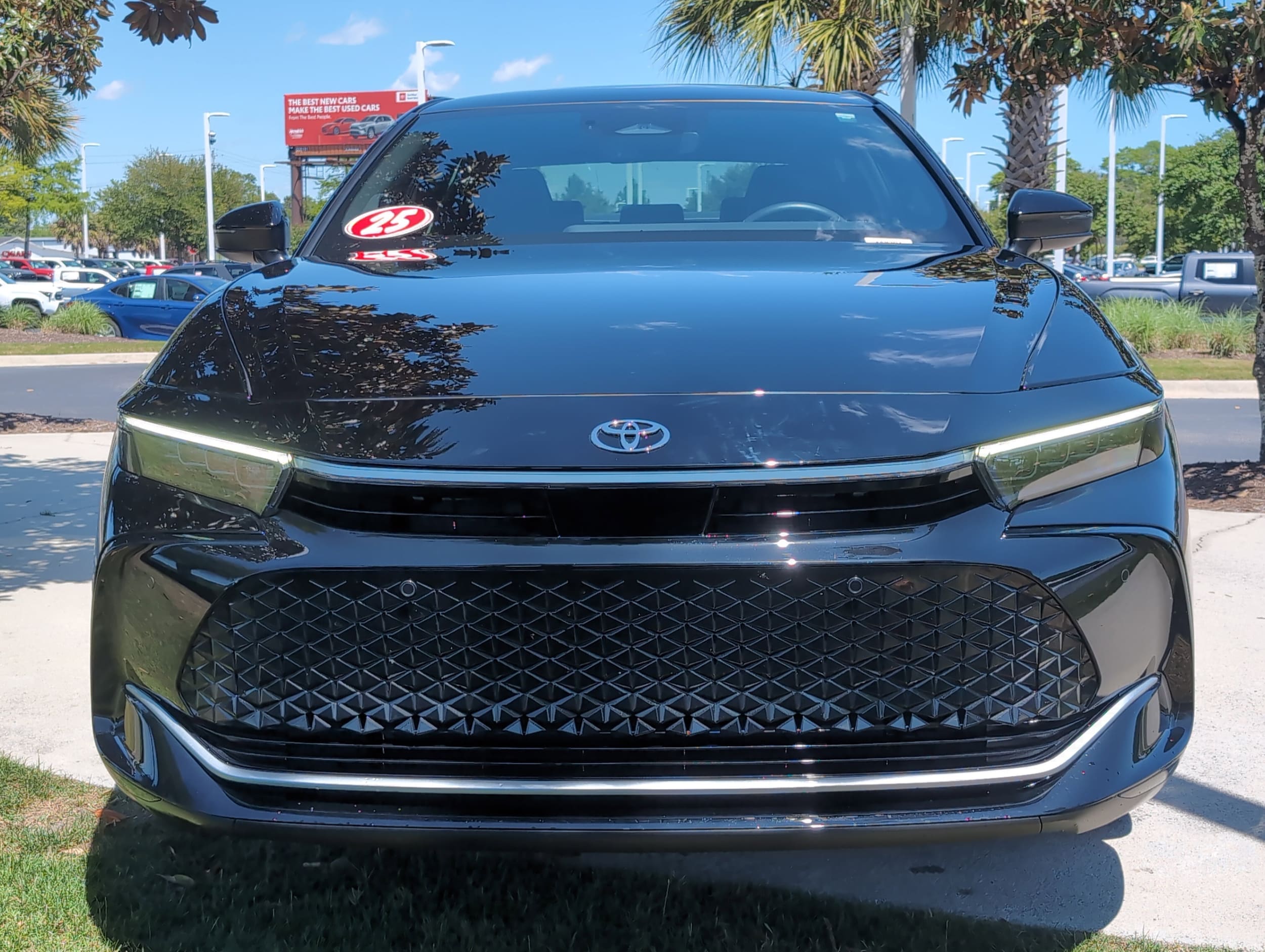 2025 Toyota Crown Nightshade photo 2