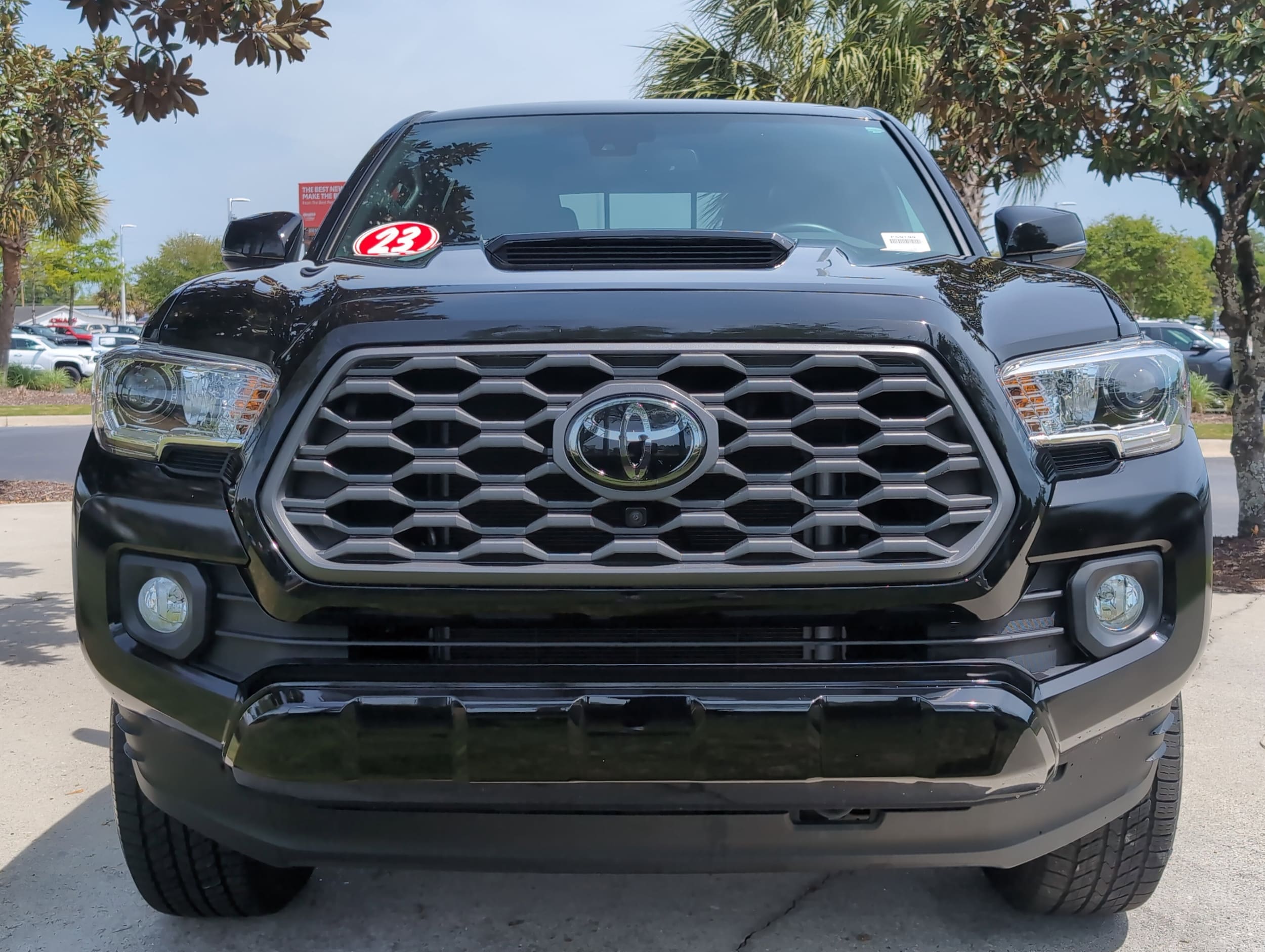 2023 Toyota Tacoma 4WD TRD Sport photo 2