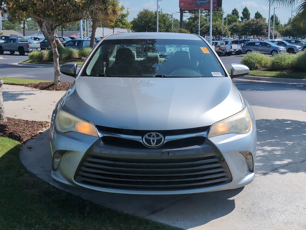 Used 2017 Toyota Camry LE Sedan