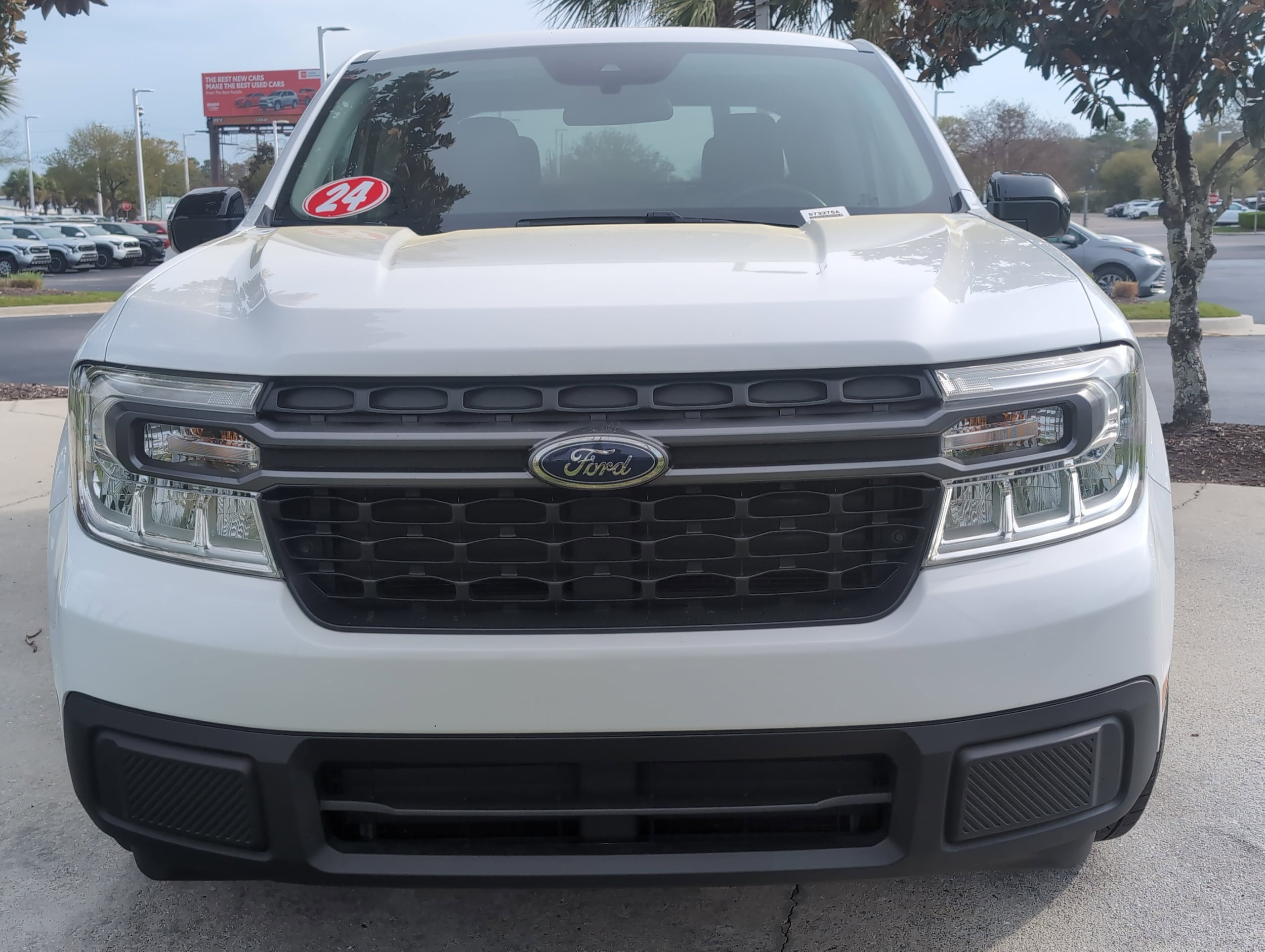 2024 Ford Maverick XLT photo 2