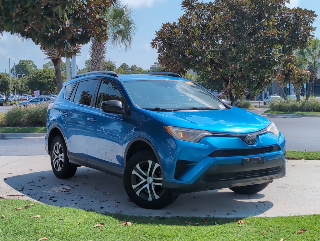 Used 2017 Toyota RAV4 LE SUV