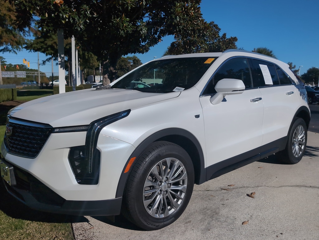Used 2024 CADILLAC XT4 FWD Premium Luxury SUV