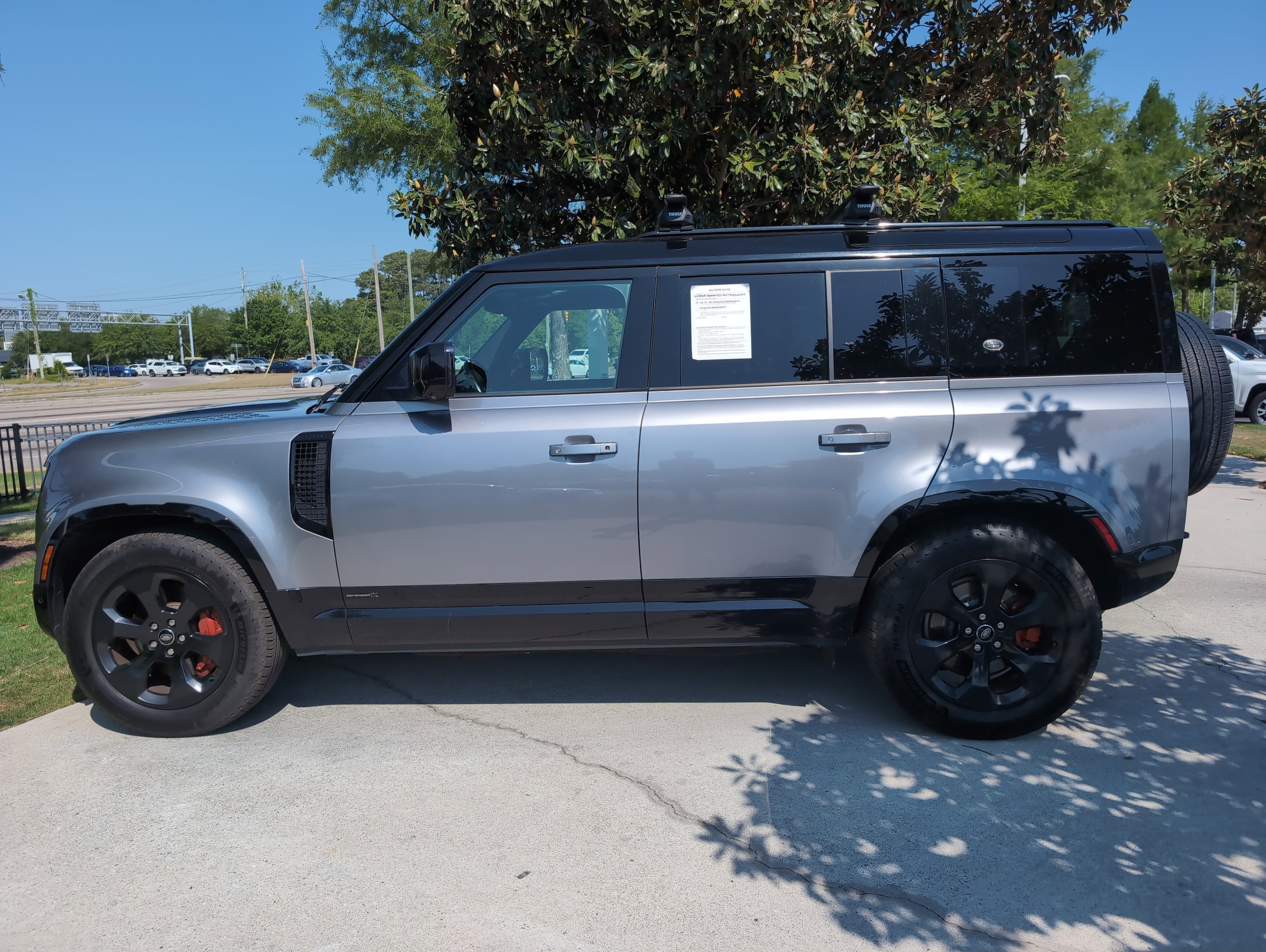 2023 Land Rover Defender X photo 6