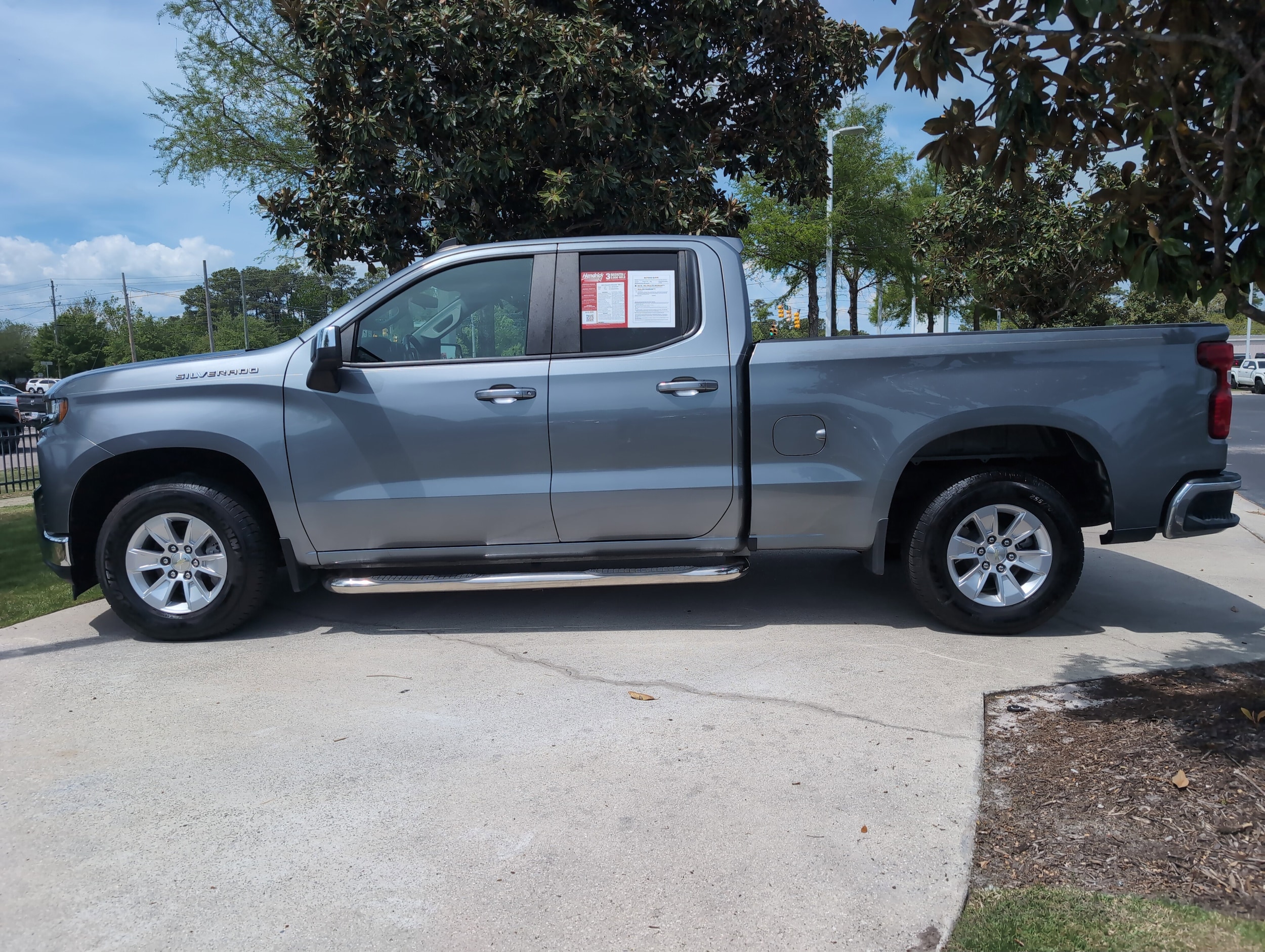 2019 Chevrolet Silverado 1500 LT photo 6