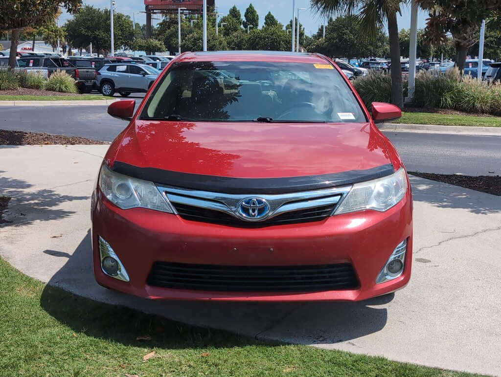 Used 2012 Toyota Camry Hybrid XLE Sedan