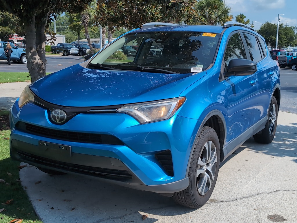 Used 2017 Toyota RAV4 LE SUV