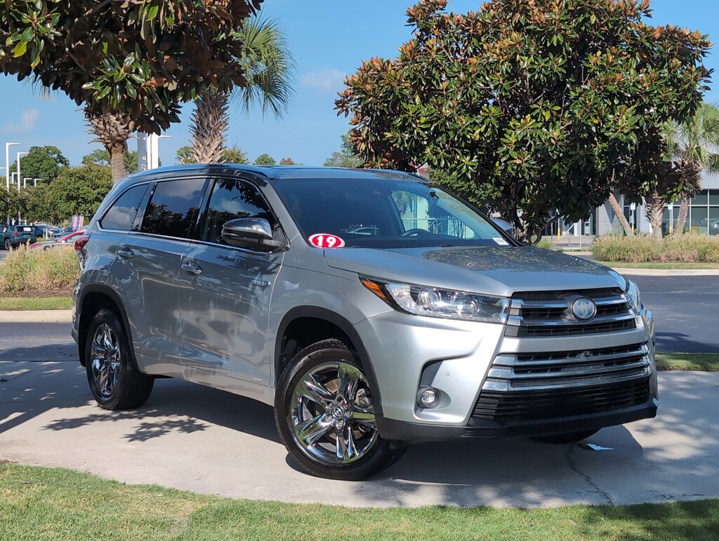 Used 2019 Toyota Highlander Hybrid Limited SUV
