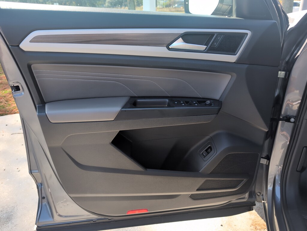 Used 2021 Volkswagen Atlas 3.6L V6 SEL SUV