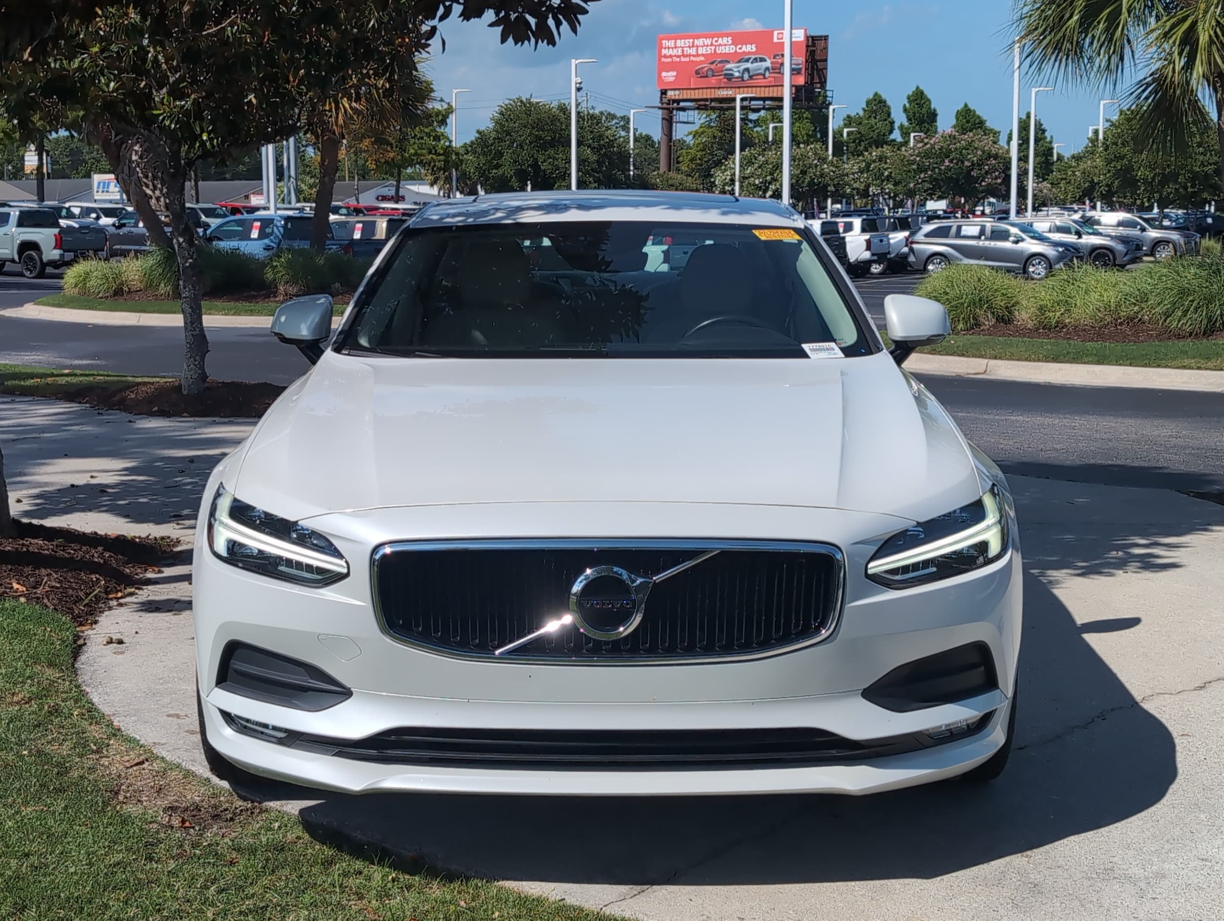 Volvo S90 Momentum
