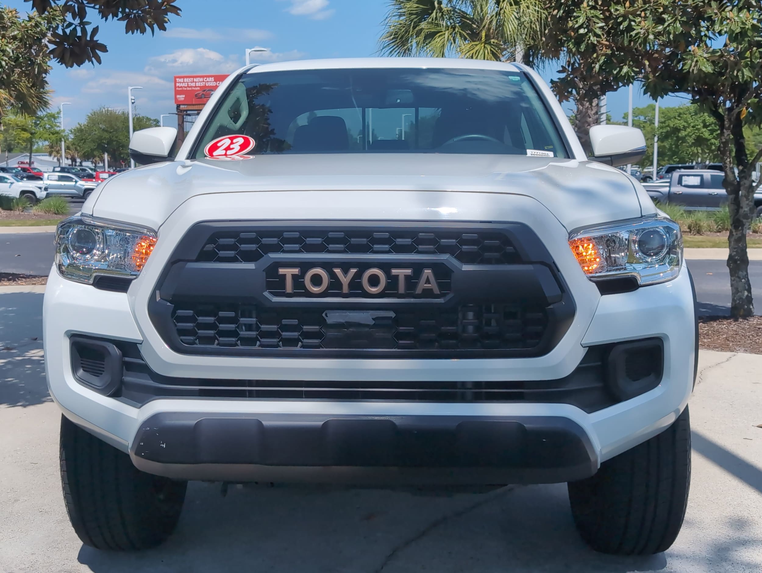 2023 Toyota Tacoma 4WD Trail Edition photo 2