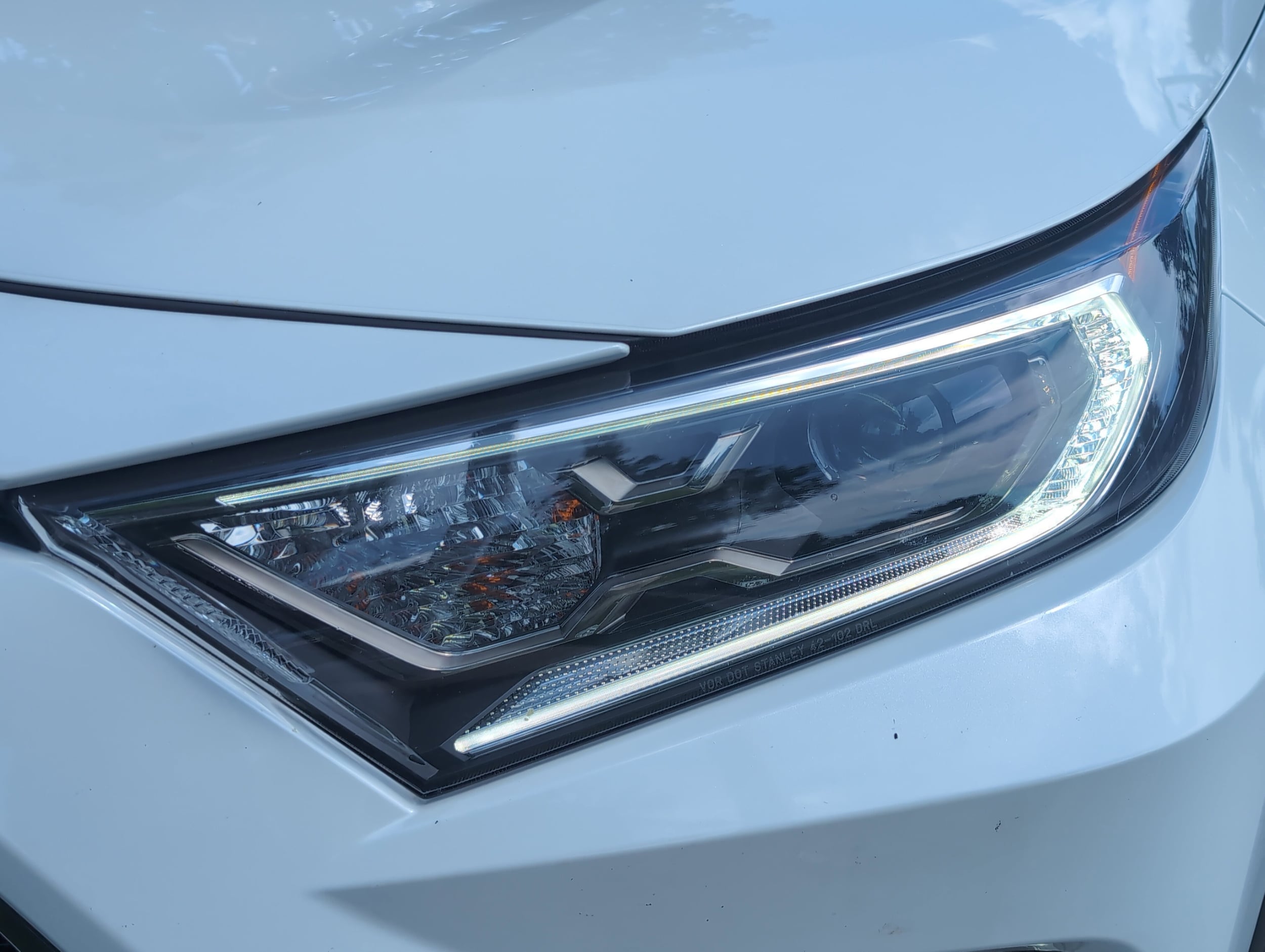 2021 Toyota RAV4 Prime XSE photo 6