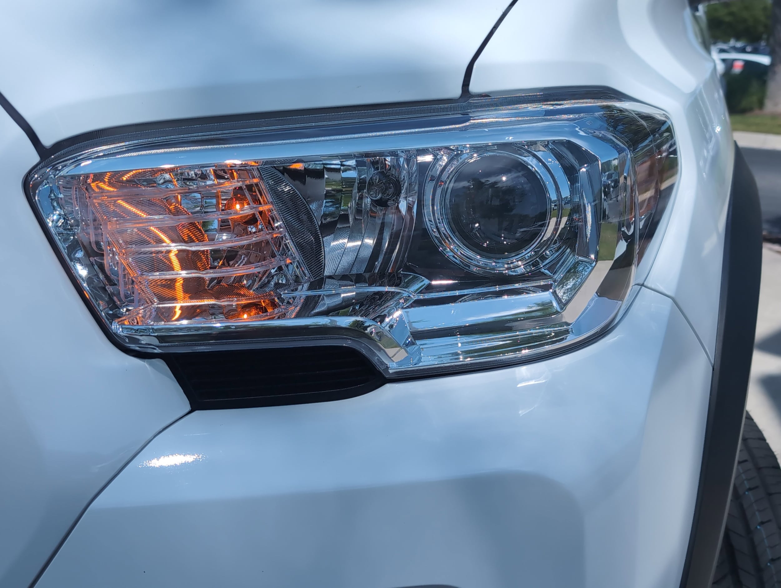 2023 Toyota Tacoma 4WD Trail Edition photo 5