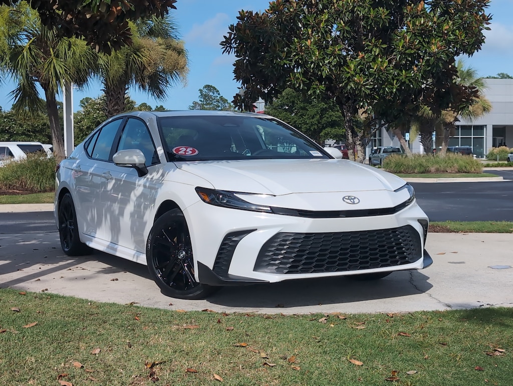 Certified 2025 Toyota Camry SE Sedan