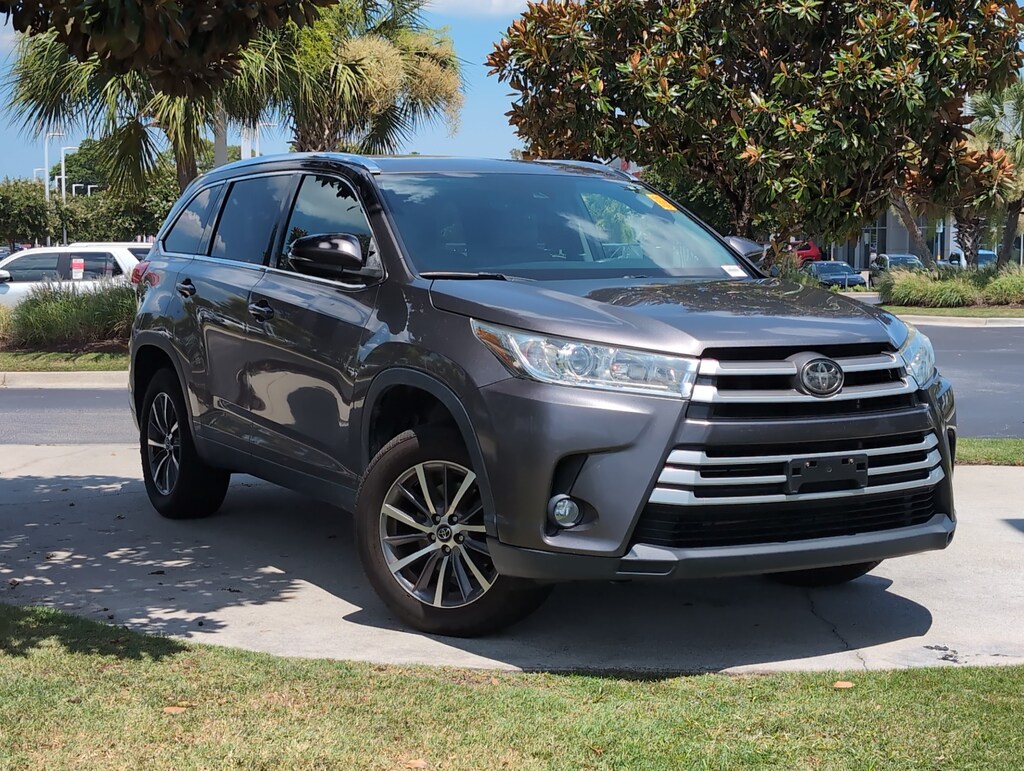 Used 2019 Toyota Highlander XLE SUV