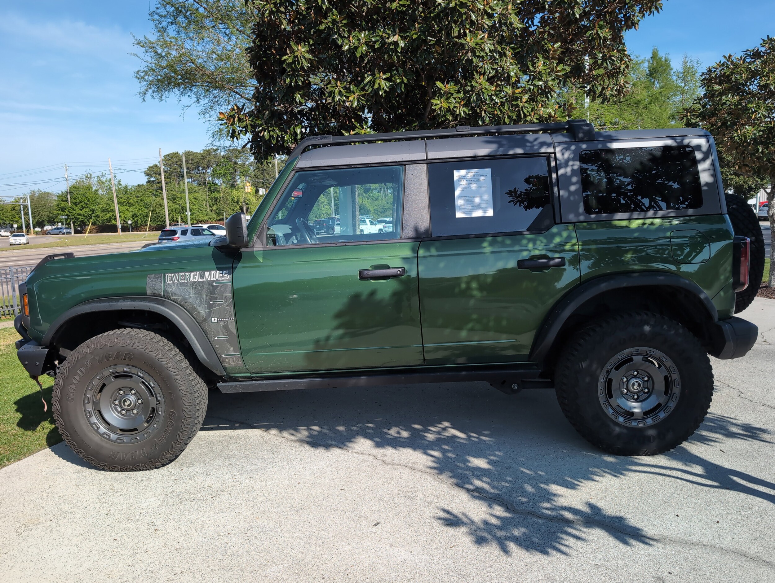 2024 Ford Bronco Everglades photo 6