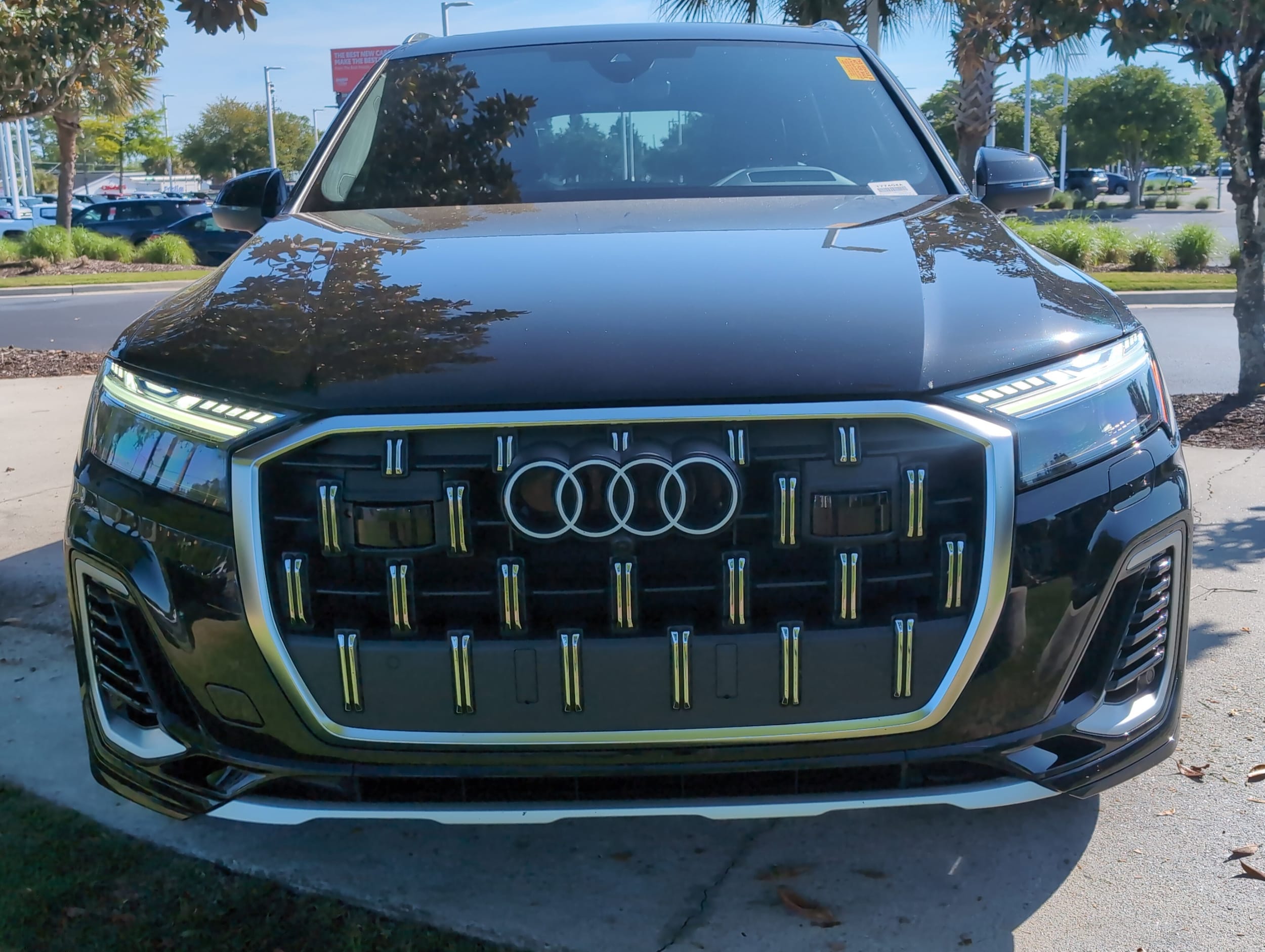 2025 Audi Q7 Prestige photo 2