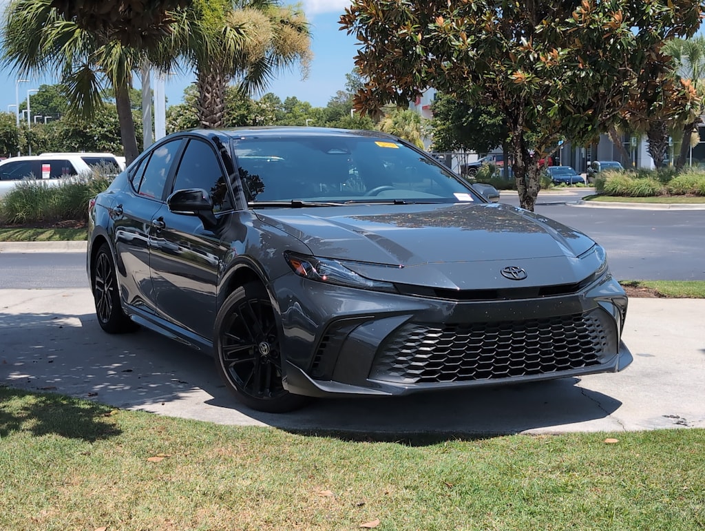 Certified 2025 Toyota Camry SE Sedan