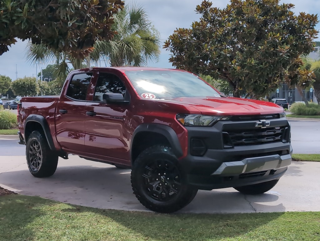 Used 2025 Chevrolet Colorado 4WD Trail Boss Pickup