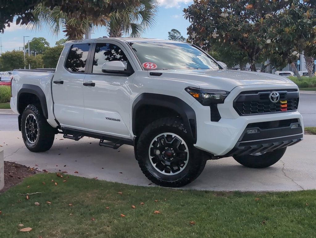 Certified 2025 Toyota Tacoma 4WD TRD Off Road Hybrid Pickup