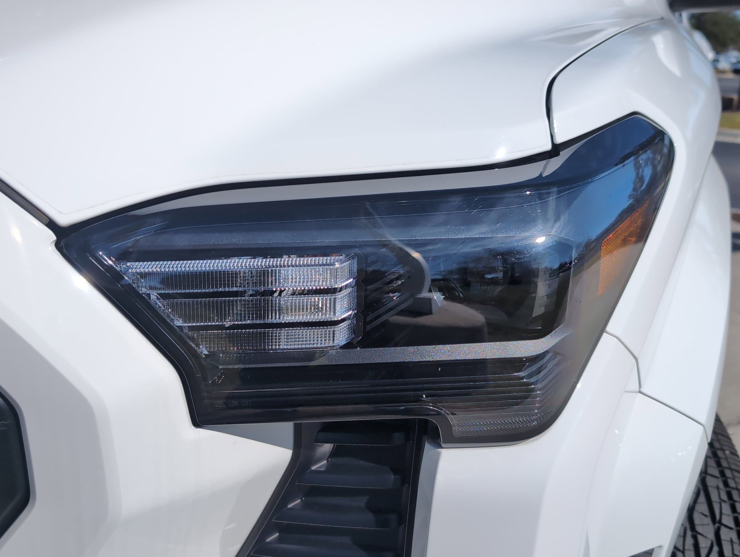 2024 Toyota Tacoma 4WD SR5 photo 5