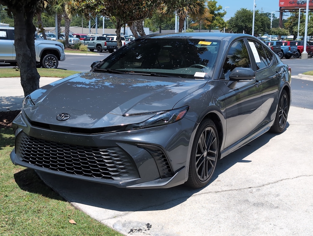 Certified 2025 Toyota Camry SE Sedan