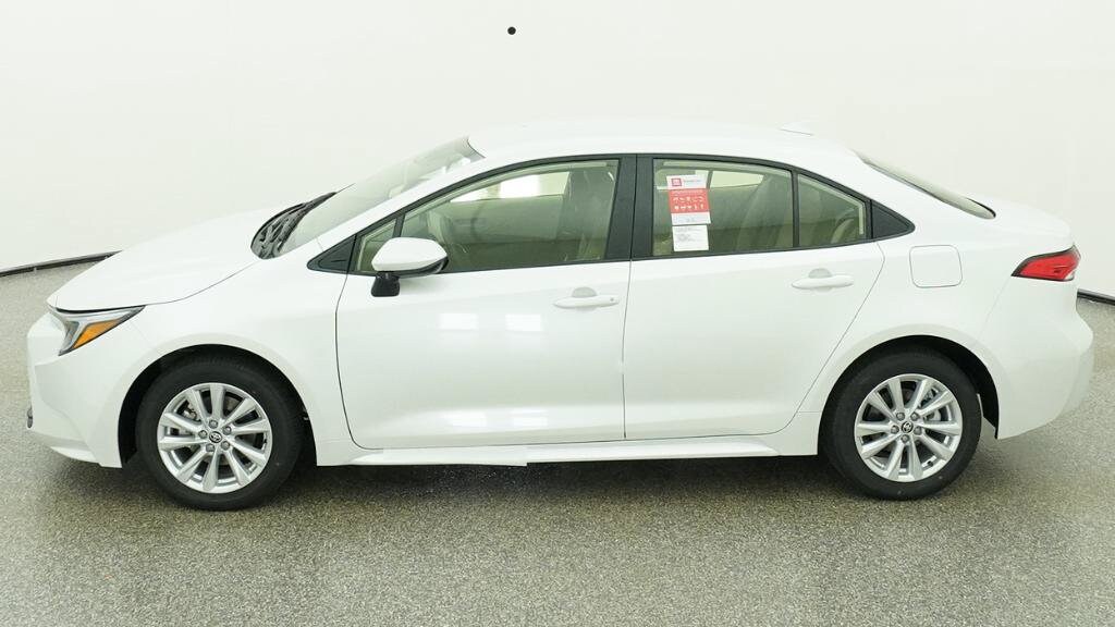Toyota Corolla Hybrid LE